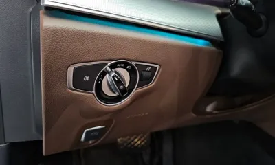 Mercedes-Benz E-Class 2019, 52341 км, за 27500000 KRW - фото 19