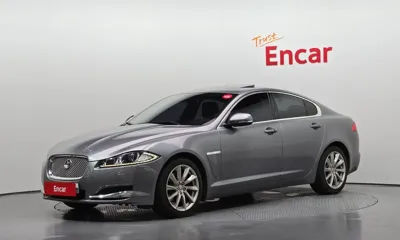 Jaguar XF · 2013 год