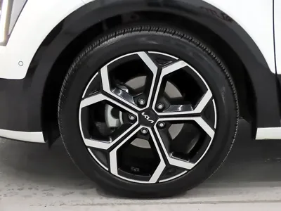 Kia Niro 2022, 26043 км, за 27900000 KRW - фото 5