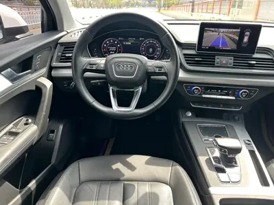 Audi Q5L 2021, 60000 км, за 146800 CNY - фото 8