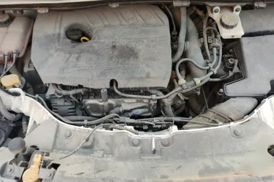 Ford Kuga 2015, 64400 км, за 37953.05 CNY - фото 17