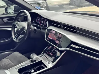 Audi A6L 2021, 179000 км, за 157200 CNY - фото 6