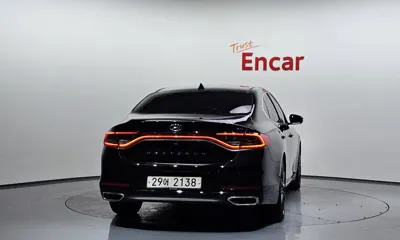 Hyundai Grandeur 2018, 94211 км, за 14800000 KRW