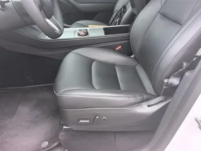 Tesla Model Y 2021, 56300 км, за 146400 CNY - фото 9