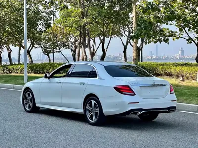 Mercedes-Benz E-Class 2018, 100000 км, за 125500 CNY - фото 8