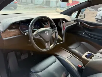 Tesla Model X 2019, 130000 км, за 188000 CNY - фото 4