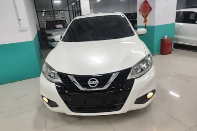 Nissan Tiida 2016, 81199 км, за 53343.35 CNY