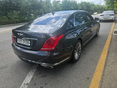 Genesis EQ900 2018, 211000 км, за 10700000 KRW