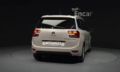 Citroen-DS C4 SpaceTourer 2019, 140472 км, за 10380000 KRW