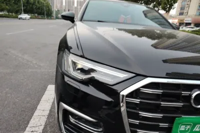 Audi A6L 2023, 73800 км, за 234224.03 CNY