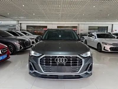 Audi Q3 2022, 27000 км, за 189800 CNY