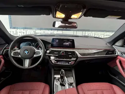 BMW 5 Series 2019, 90000 км, за 159800 CNY