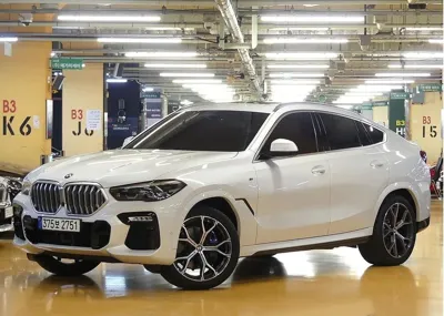BMW X6 · 2021 год