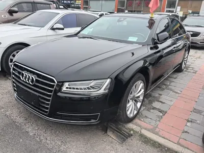 Audi A8 · 2016 год