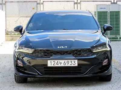 Kia K5 · 2023 год