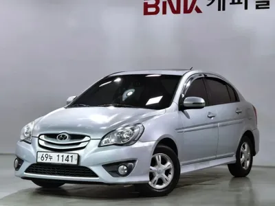 Hyundai Verna · 2010 год