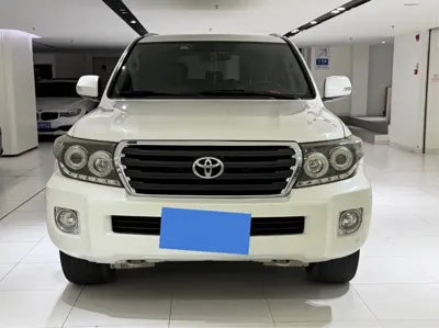 Toyota Land Cruiser 2014, 290000 км, за 220000 CNY