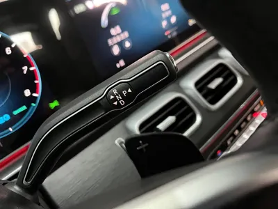 Mercedes-Benz 奔驰GLE(进口) 2021, 80000 км, за 399799 CNY - фото 23