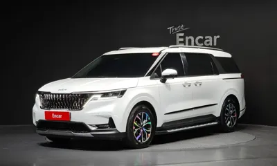 Kia Canival · 2023 год