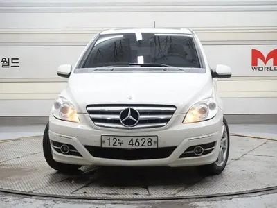 Mercedes-Benz B-Class · 2011 год