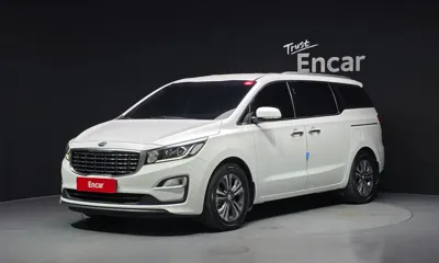 Kia Canival · 2019 год