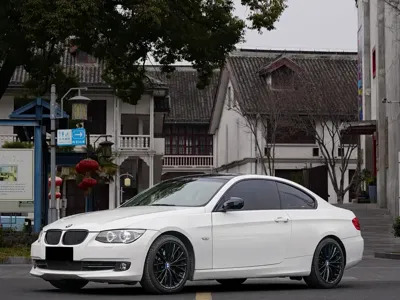 BMW 3 Series (Import) · 2012 год
