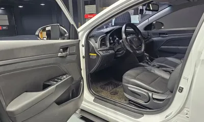 Hyundai Avante 2016, 88836 км, за 9300000 KRW - фото 11