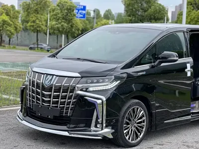 Toyota Alphard 2022, 46000 км, за 465800 CNY