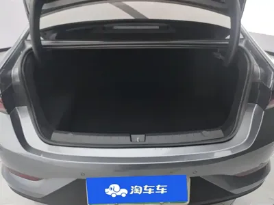 BYD Qin Plus 2025, 4100 км, за 61800 CNY