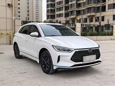 BYD e2 2020, 57000 км, за 39800 CNY