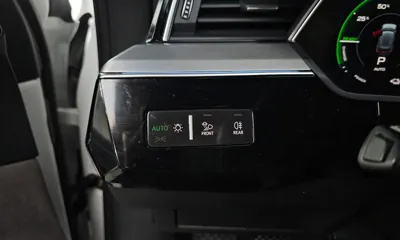 Audi e-tron 2021, 65216 км, за 49000000 KRW - фото 30