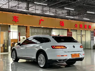 Volkswagen CC 2021, 60000 км, за 99600 CNY