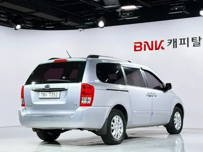 Kia Canival 2011, 168604 км, за 3200000 KRW - фото 2