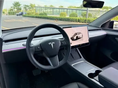 Tesla Model Y 2023, 32000 км, за 189800 CNY - фото 9