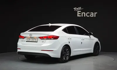 Hyundai Avante 2016, 100777 км, за 7800000 KRW
