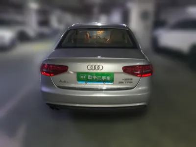 Audi A4L 2015, 99900 км, за 62997.32 CNY
