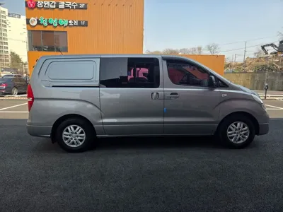 Hyundai Starex 2017, 115453 км, за 7890000 KRW - фото 7