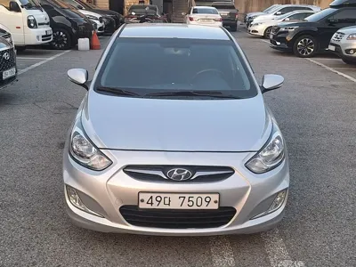 Hyundai Accent 2012, 180900 км, за 2990000 KRW