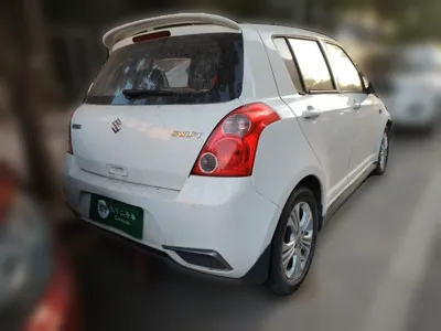 Suzuki Swift 2015, 74900 км, за 29183.68 CNY - фото 6
