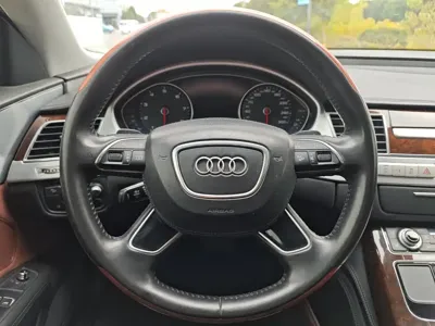 Audi A8 2016, 153000 км, за 137000 CNY