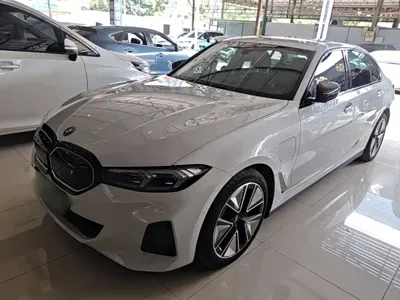 BMW i3 · 2024 год