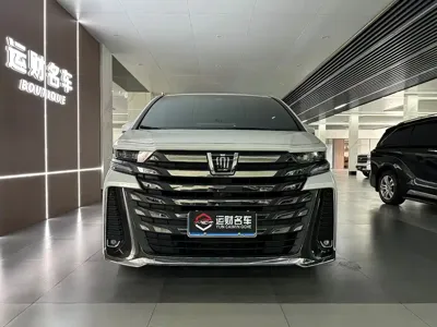 Toyota Vellfire 2024, 54000 км, за 745800 CNY