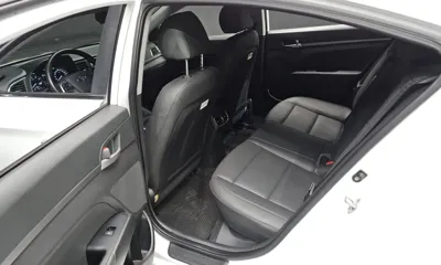 Hyundai Avante 2017, 26105 км, за 14300000 KRW - фото 11