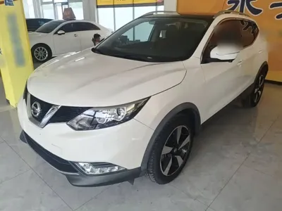 Nissan Qashqai 2018, 60199 км, за 51600 CNY