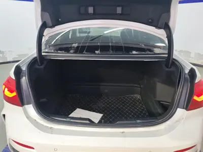 BMW 1 Series 2021, 39200 км, за 73600 CNY