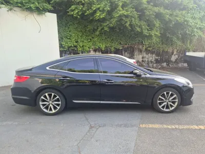 Hyundai Grandeur 2015, 290504 км, за 3300000 KRW