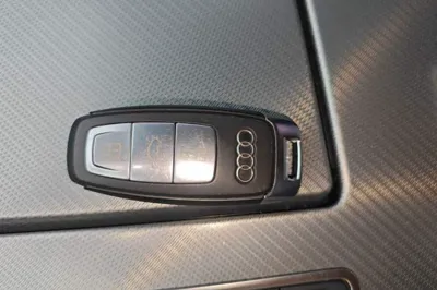 Audi A6L 2019, 106800 км, за 185006.73 CNY - фото 23