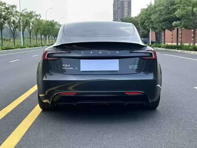 Tesla Model 3 2025, 20000 км, за 219800 CNY - фото 8