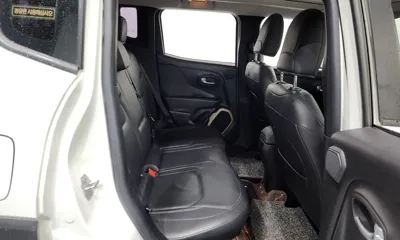 Jeep Renegade 2015, 146594 км, за 7800000 KRW - фото 11