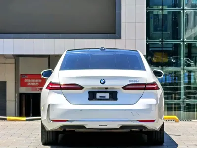 BMW 5 Series 2024, 10000 км, за 258500 CNY - фото 9